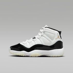 Air Jordan 11 Retro (Size: 6Y)